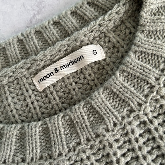 🌼 Moon & Madison Chunky Knit Bobble Sleeve Crop Sweater in Sage, S NWOT - Picture 3 of 8